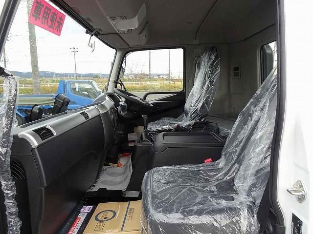 MITSUBISHI FUSOU FIGHTER 2023