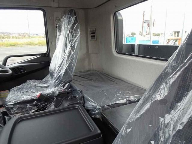 MITSUBISHI FUSOU FIGHTER 2023