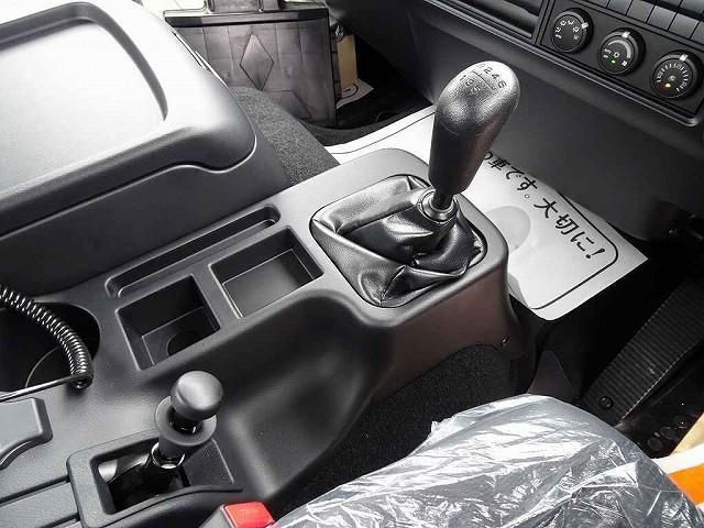 MITSUBISHI FUSOU FIGHTER 2023