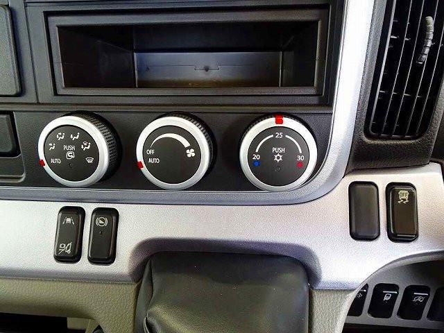 MITSUBISHI CANTER 2024