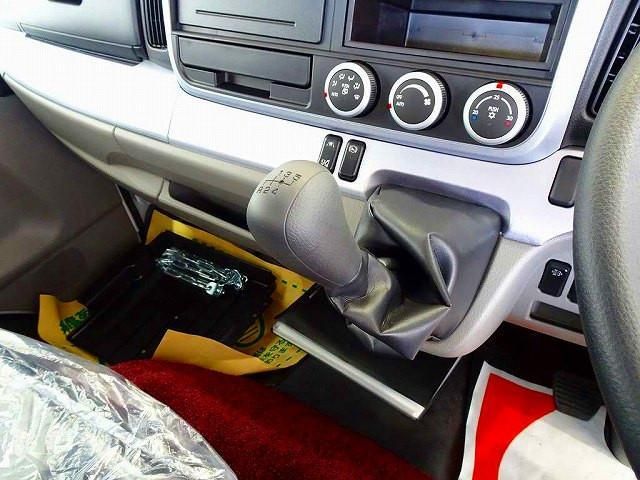 MITSUBISHI CANTER 2024