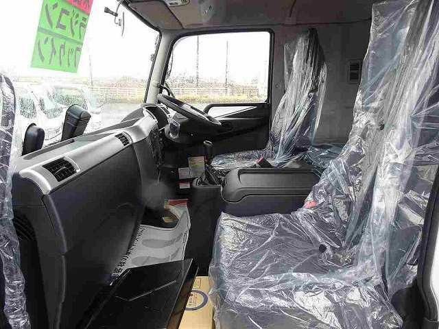 MITSUBISHI FUSOU FIGHTER 2024