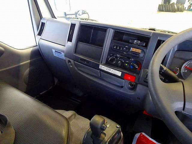 ISUZU ELF 2015