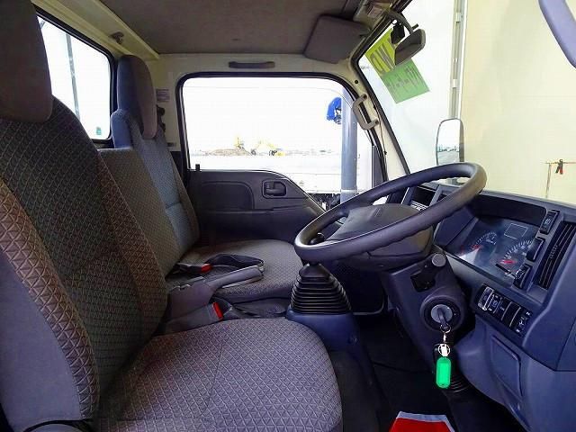 ISUZU ELF 2019