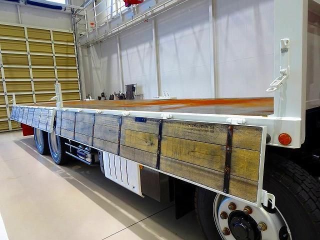 MITSUBISHI FUSOU SUPER GREAT 2023