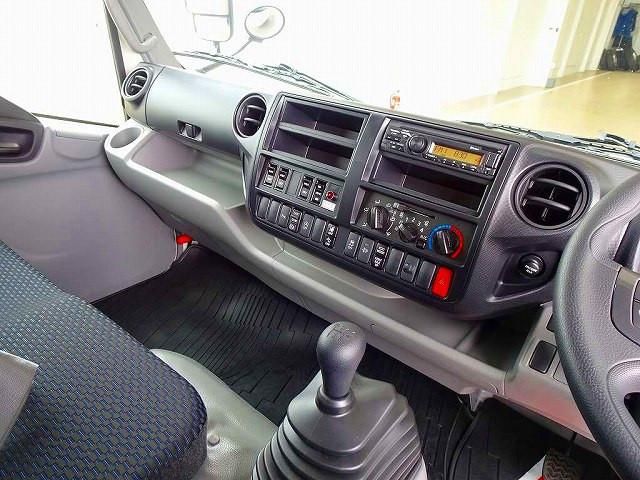 HINO DUTRO 2023