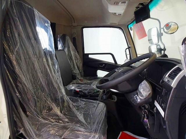 MITSUBISHI FUSOU FIGHTER 2025