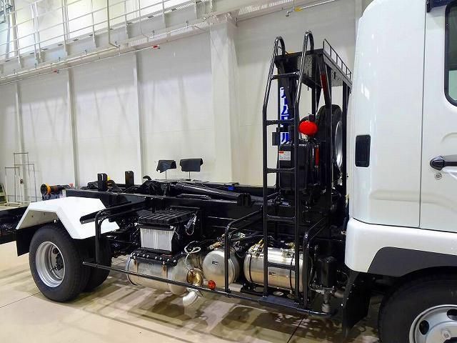 MITSUBISHI FUSOU FIGHTER 2025