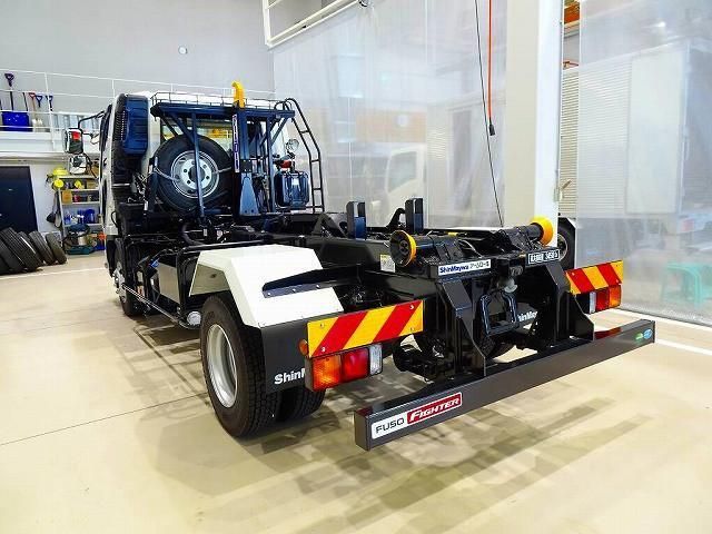 MITSUBISHI FUSOU FIGHTER 2025