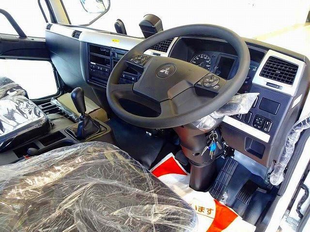 MITSUBISHI FUSOU FIGHTER 2025