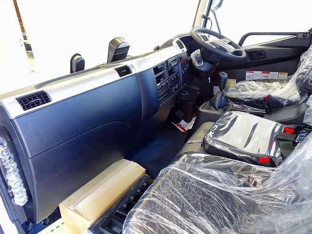 MITSUBISHI FUSOU FIGHTER 2025