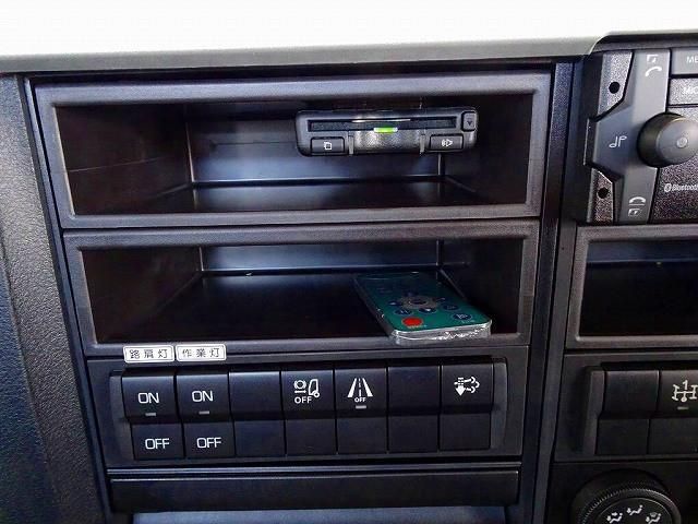 MITSUBISHI FUSOU FIGHTER 2025