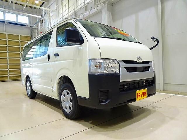 TOYOTA HIACE van 4WD 2025