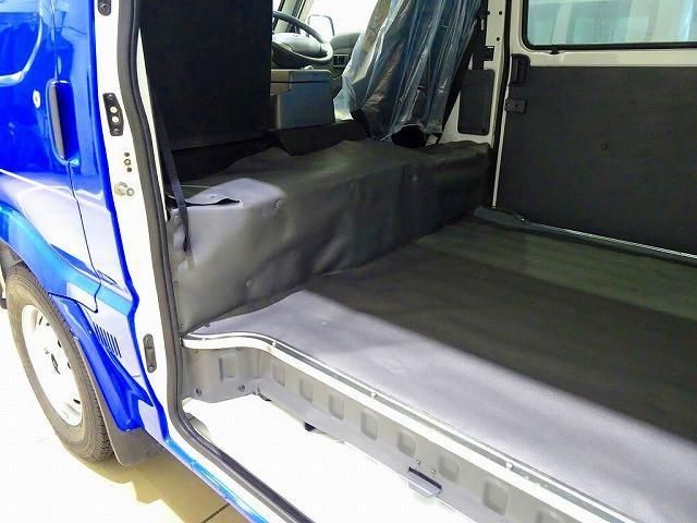 MAZDA BONGO van 4WD 2020