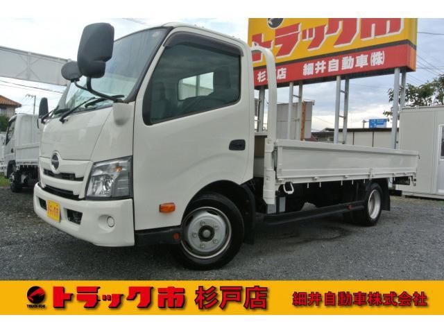 HINO DUTRO 2020