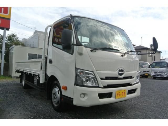 HINO DUTRO 2020