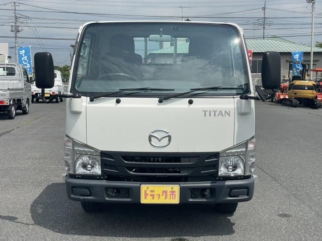 MAZDA TITAN 2021
