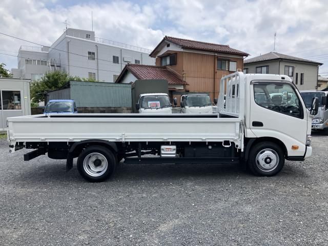 HINO DUTRO 2021