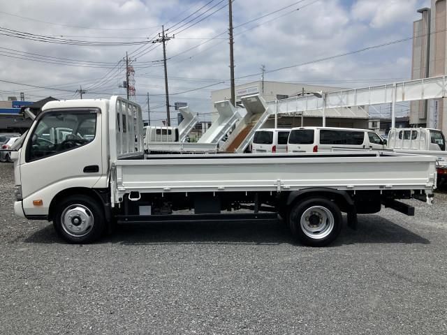 HINO DUTRO 2021