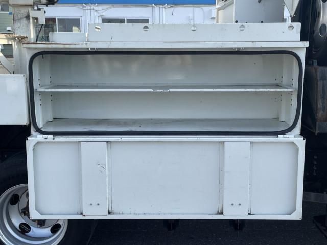 MITSUBISHI CANTER 2017