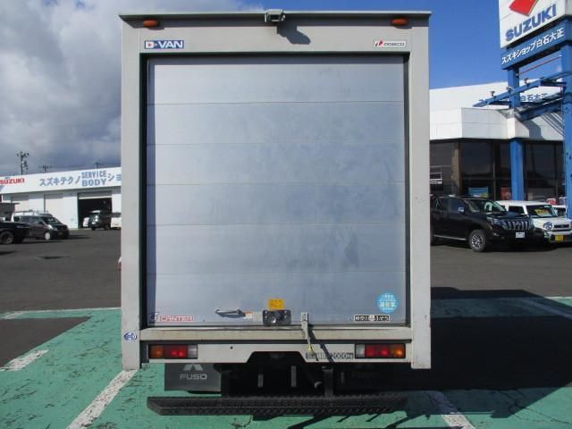 MITSUBISHI CANTER 2004