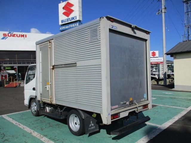 MITSUBISHI CANTER 2004