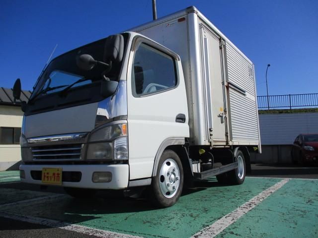 MITSUBISHI CANTER 2004