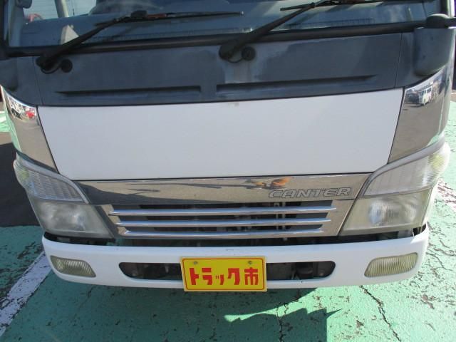 MITSUBISHI CANTER 2004