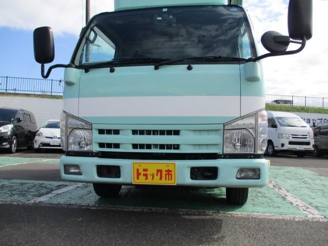 ISUZU ELF 2012