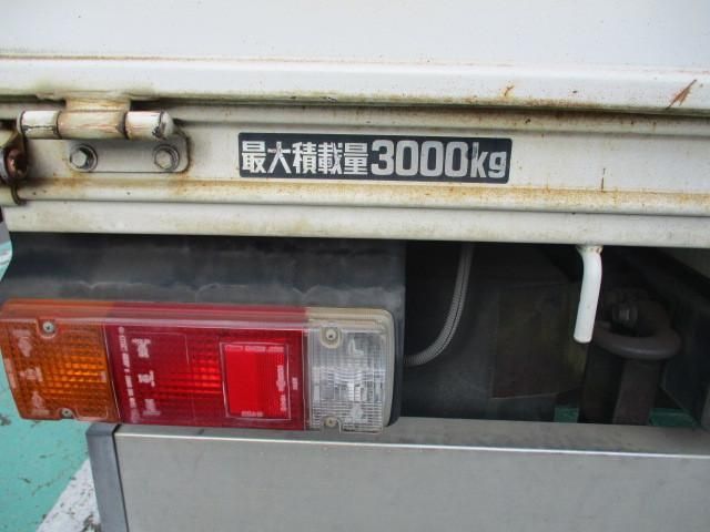 HINO DUTRO 2005