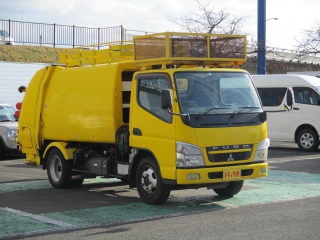 MITSUBISHI CANTER 2010