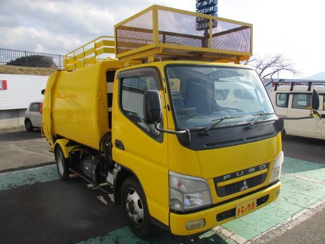 MITSUBISHI CANTER 2010