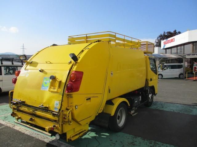 MITSUBISHI CANTER 2010