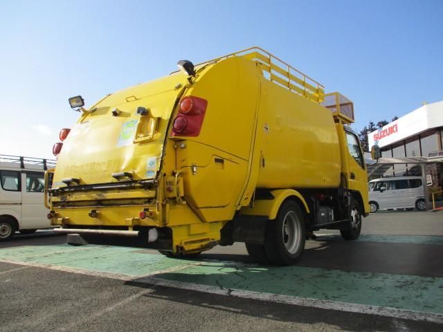 MITSUBISHI CANTER 2010