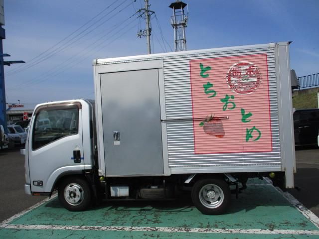 ISUZU ELF 2013