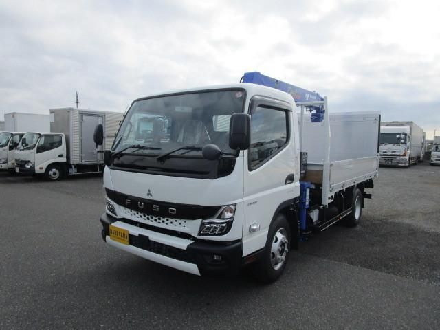 MITSUBISHI CANTER 2023