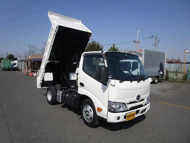 HINO DUTRO 2023
