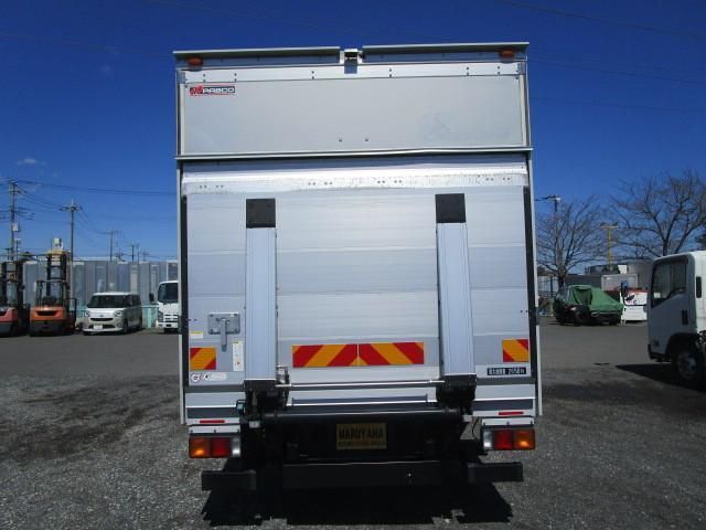 MITSUBISHI FUSOU FIGHTER 2019