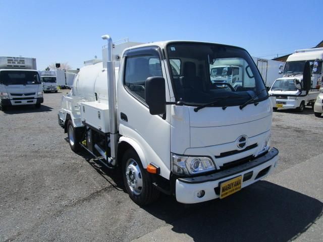 HINO DUTRO 2024