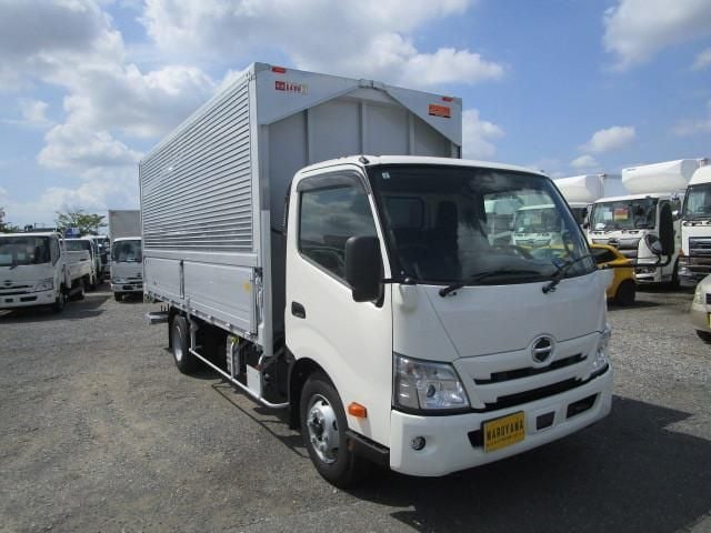 HINO DUTRO 2024