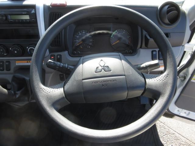 MITSUBISHI CANTER 2024