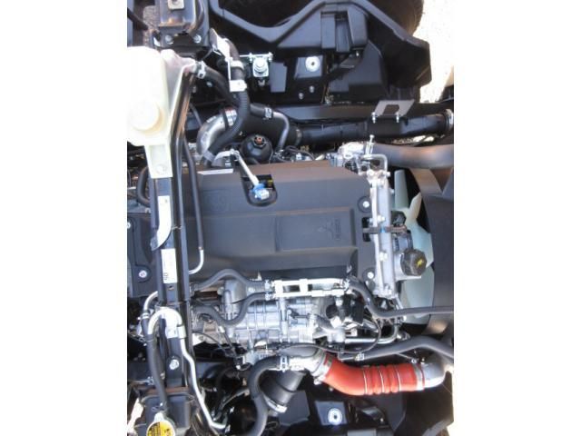 MITSUBISHI CANTER 2024