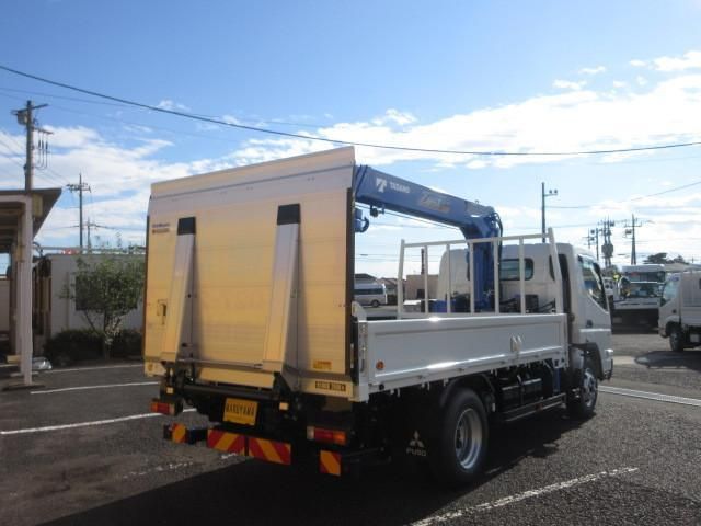 MITSUBISHI CANTER 2024