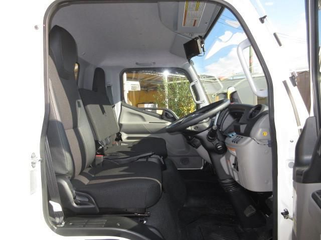 MITSUBISHI CANTER 2024