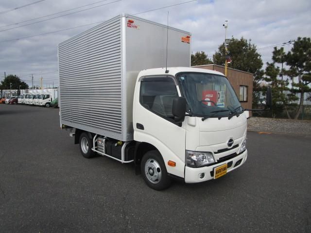 HINO DUTRO 2024