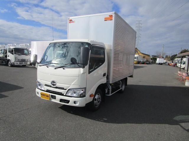 HINO DUTRO 2024