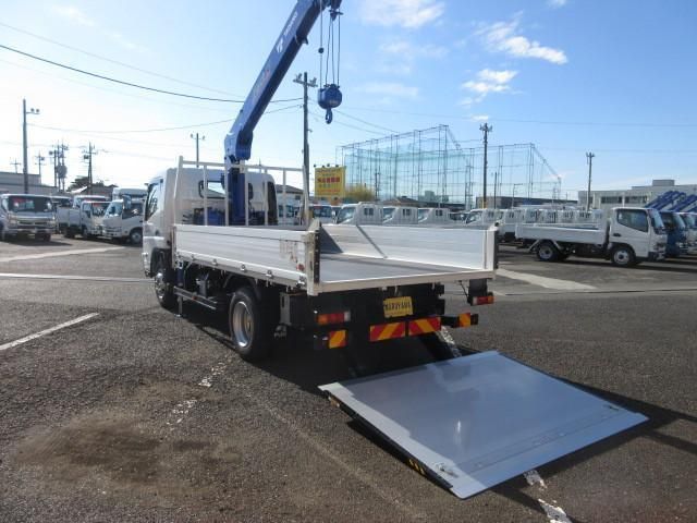 MITSUBISHI CANTER 2024