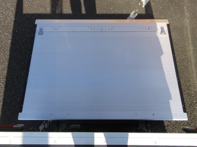 MITSUBISHI CANTER 2024