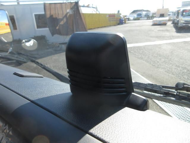 MITSUBISHI CANTER 2024