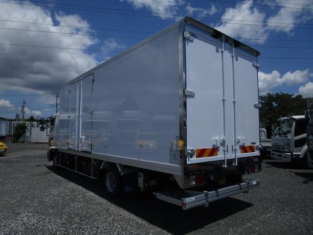 HINO RANGER 2024